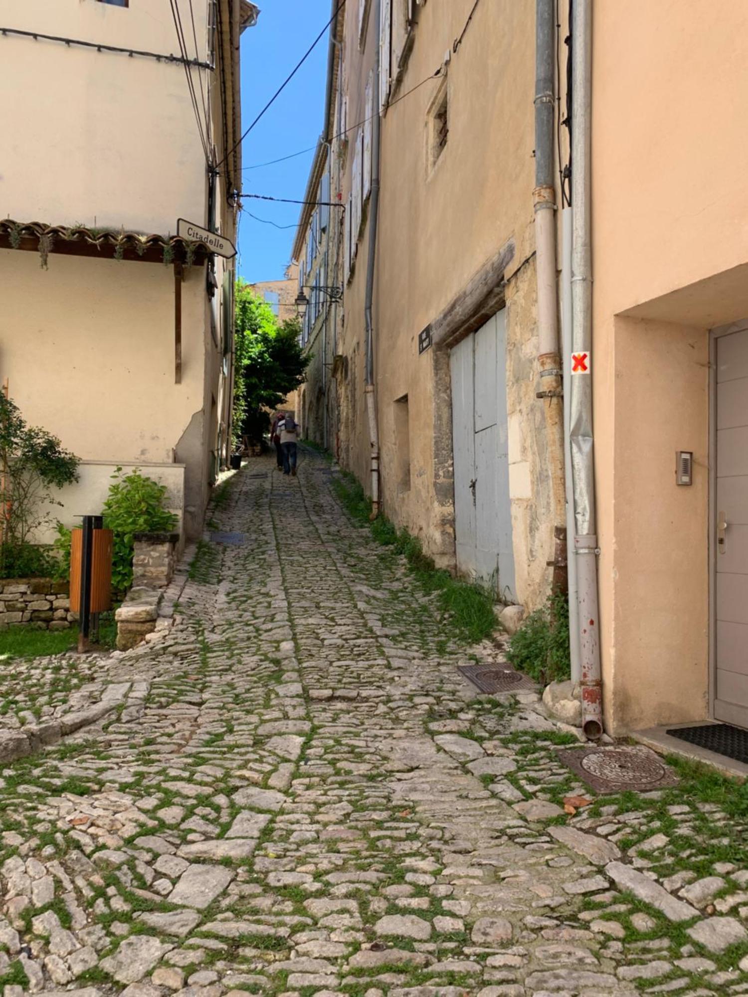 Cocon Au Coeur Du Village De Forcalquier Exterior foto